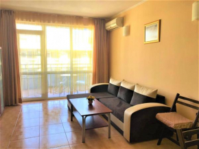 Гостиница Apartment in Central Plaza  Несебыр